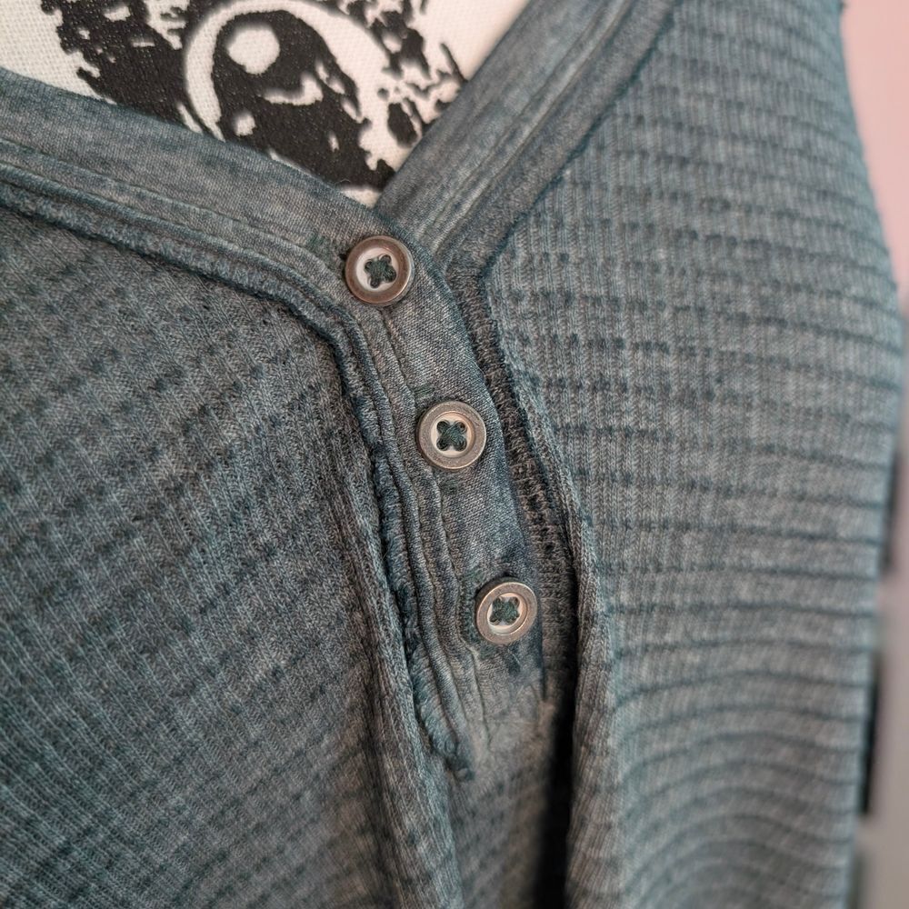 We The Free Green Long Sleeve Button Down Blouse - Picture 2 of 8
